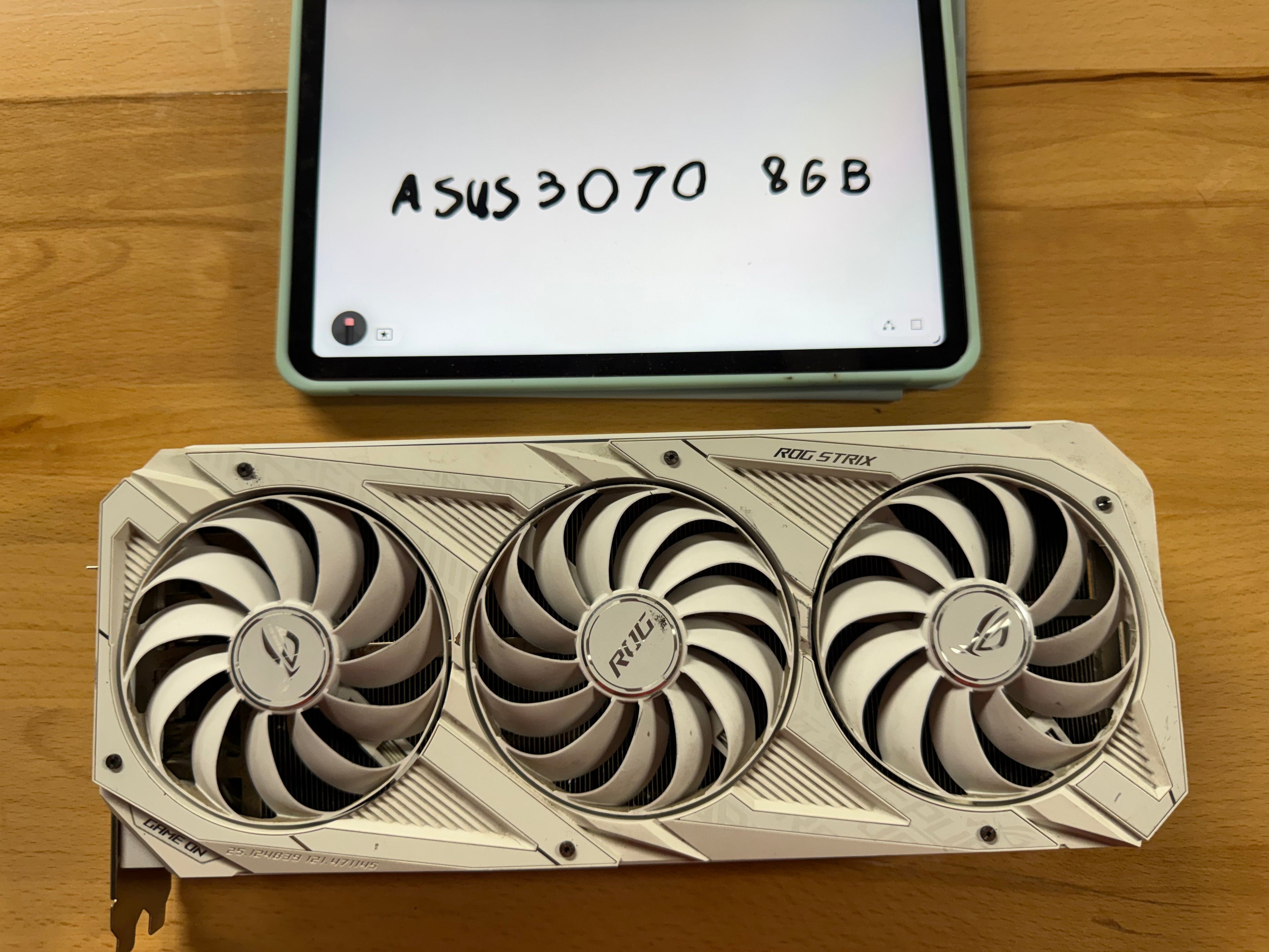 ASUS White Strix 3070 8GB