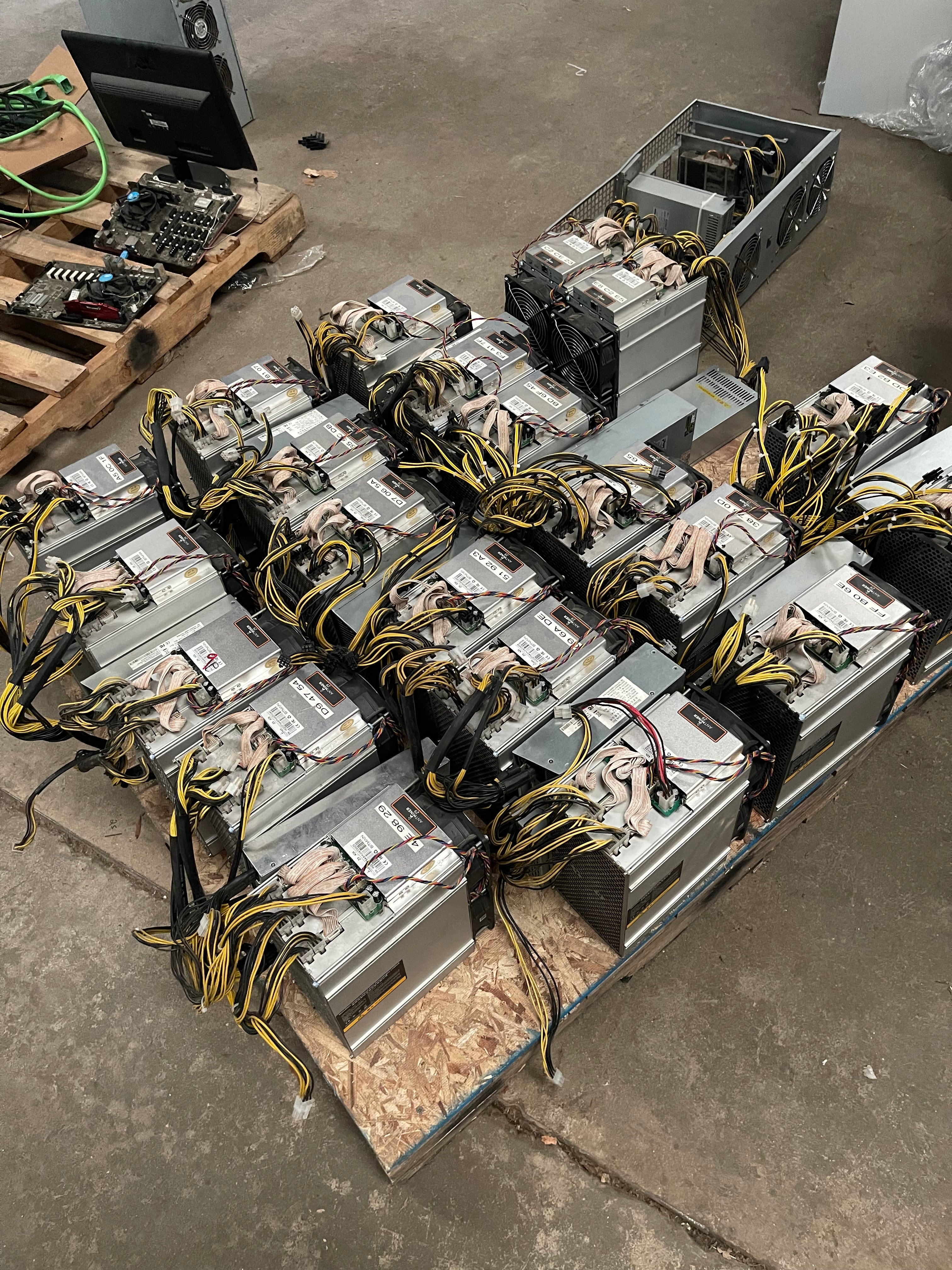 Bitmain Z9 40kh @1200w With PSU